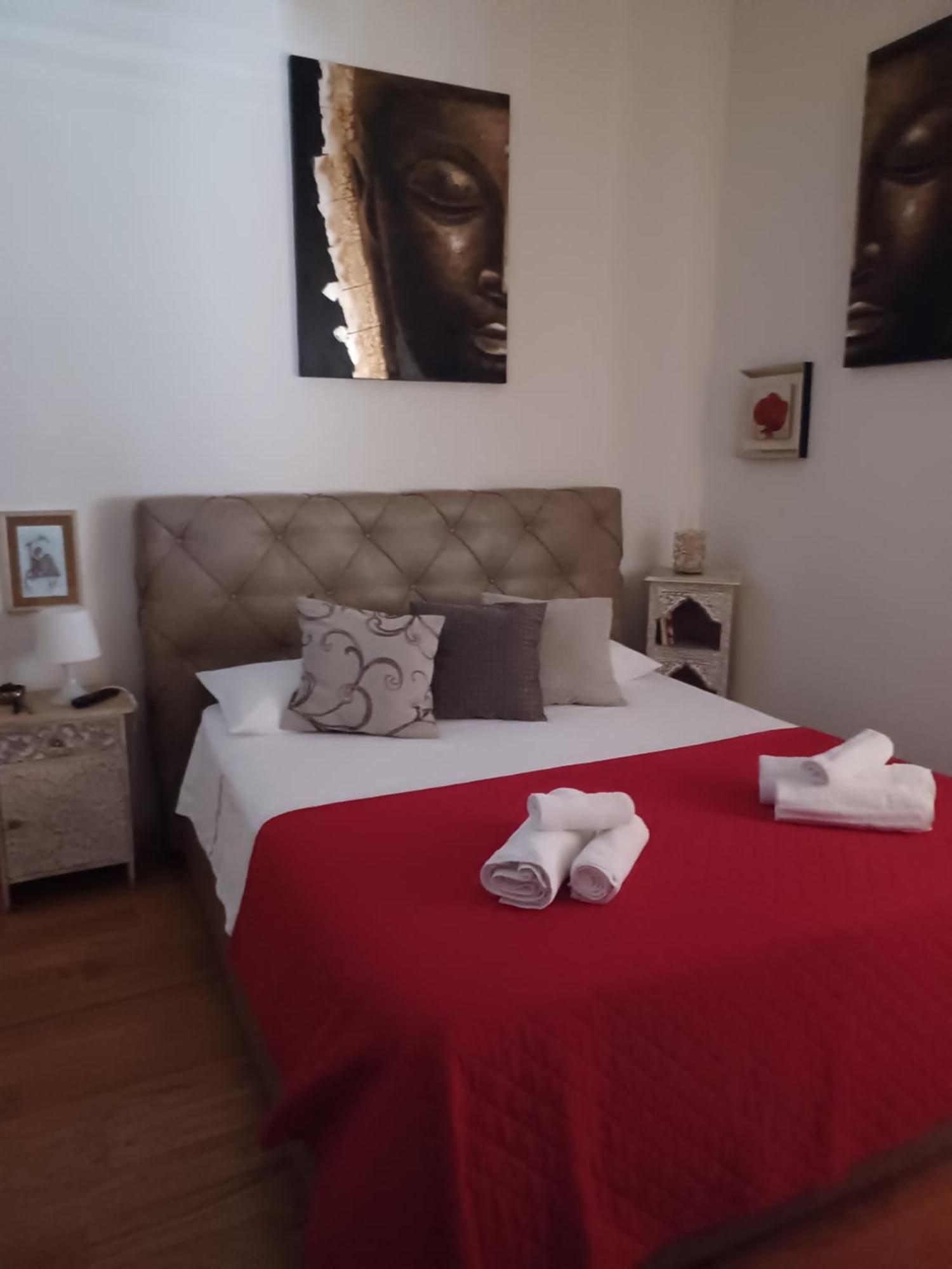 Le Stanze Di Penelope Bed & Breakfast Salerno Dış mekan fotoğraf